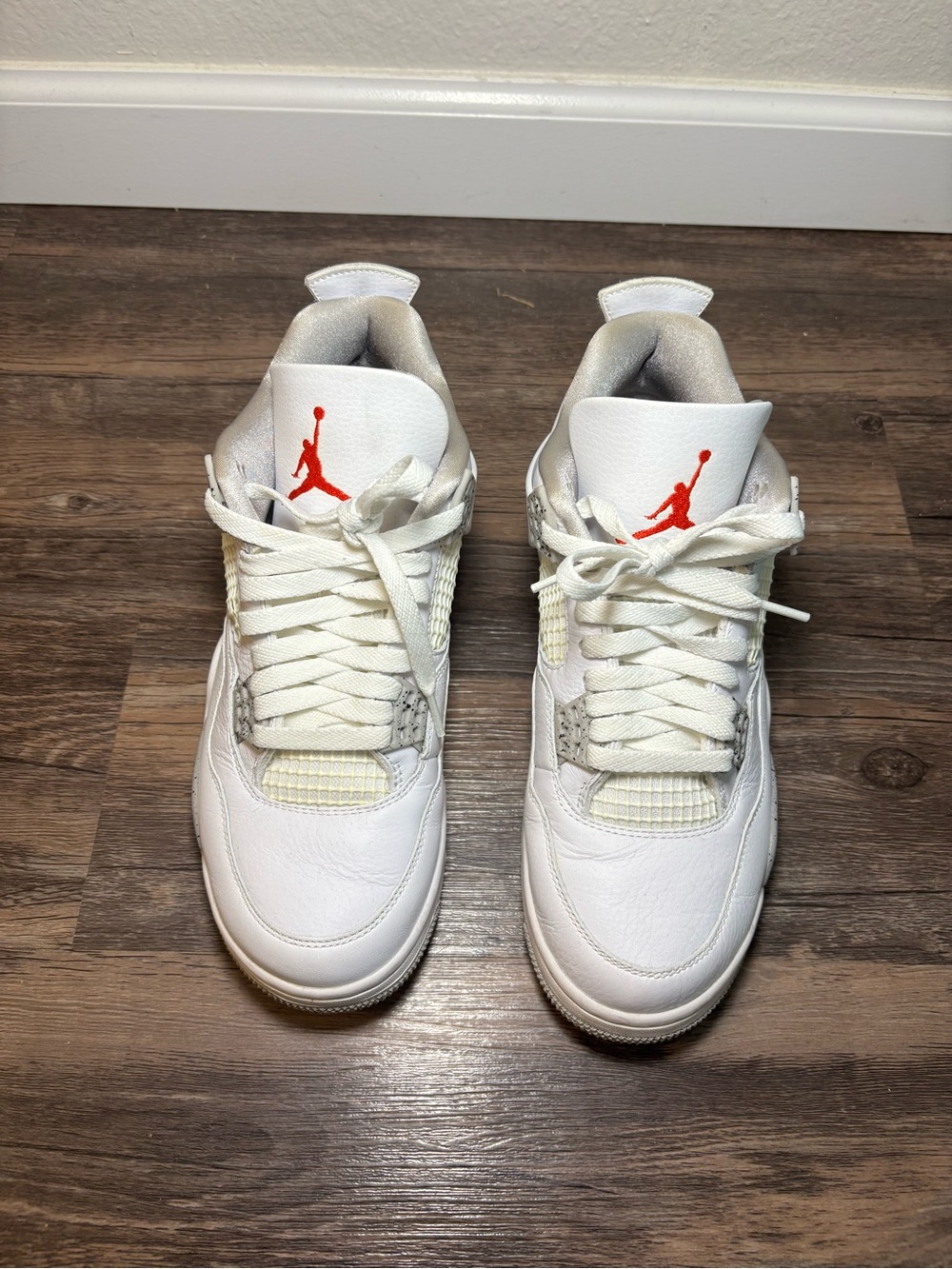 Size 8 - Jordan 4 Retro Mid White Oreo